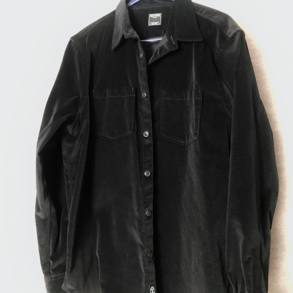 Todd Snyder Italian Black Velvet Shirt Large. Never worn.